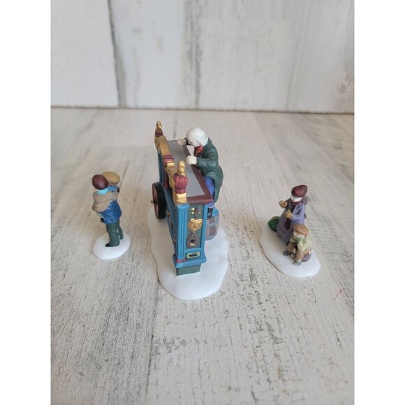 Dept 56 58025 The Old Puppeteer village accessory xmas - Picture 5 of 8